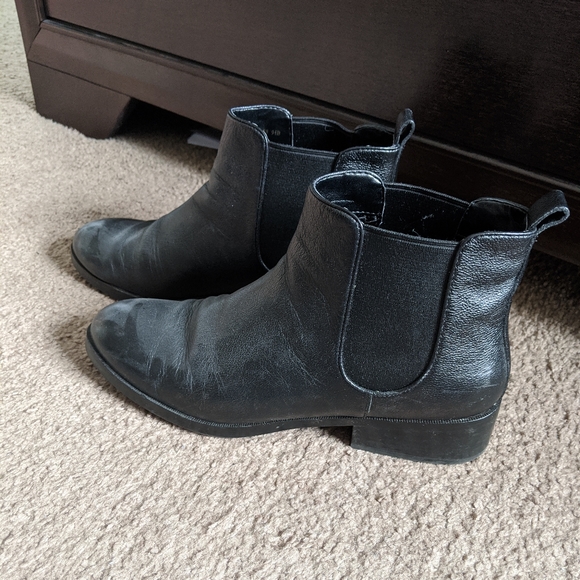 Cole Haan Chelsea Boots - Picture 4 of 4